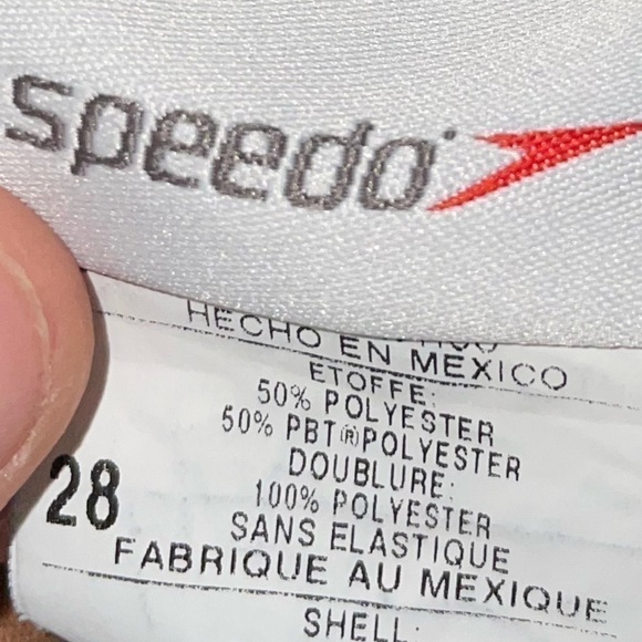 Speedo Swimsuit One Piece Endurance Flyback Block Fitted Pull On Square Swimsuit - Picture 8 of 11